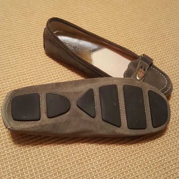 Flats - Picture 2 of 2